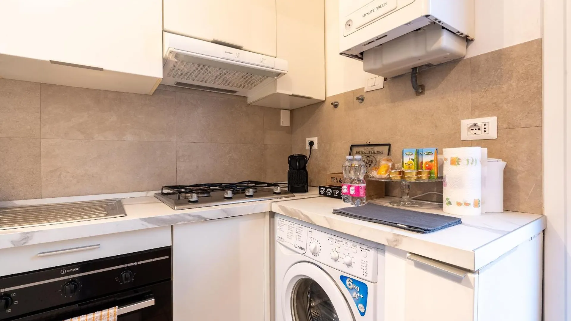 Apartment Bilocale Incantevole Casalecchio Di Reno Italy