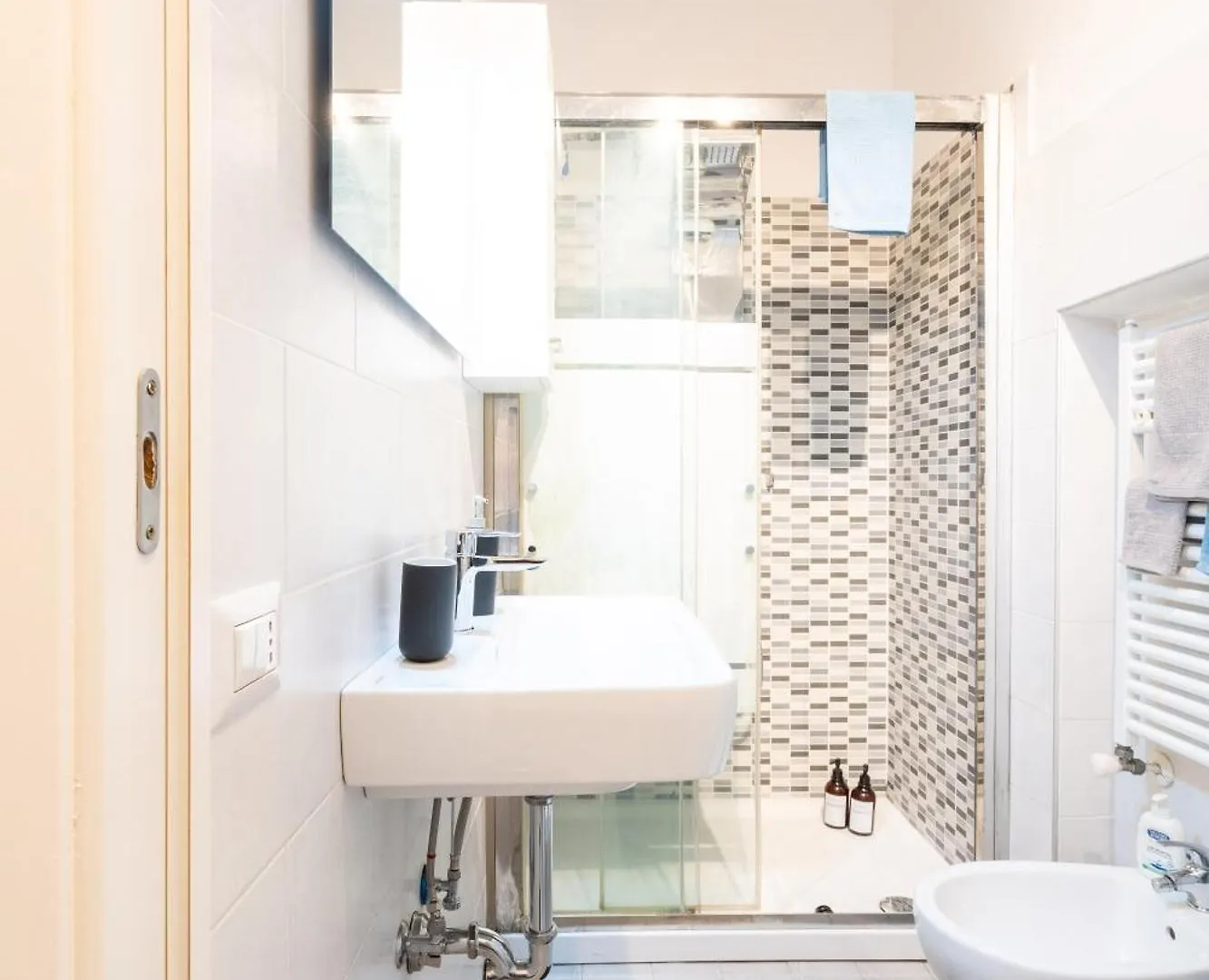 Apartment Bilocale Incantevole Casalecchio Di Reno Italy